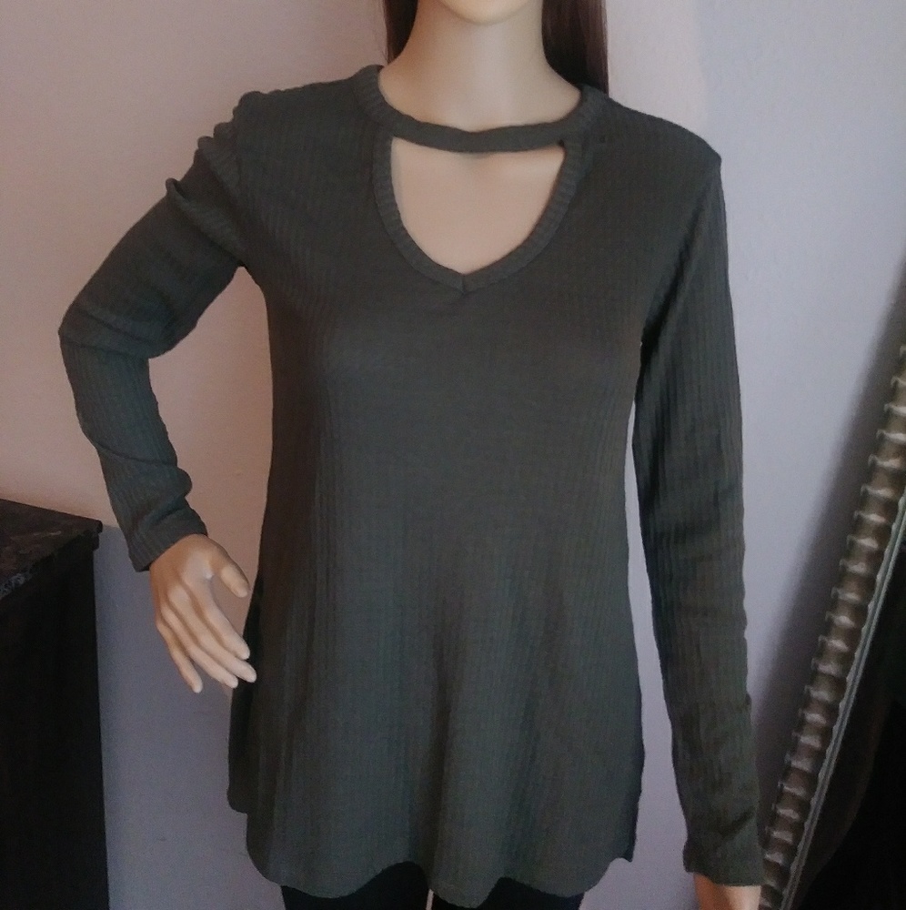 Long sleve in color green